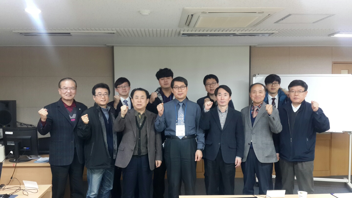 교육끝 단체사진.jpg