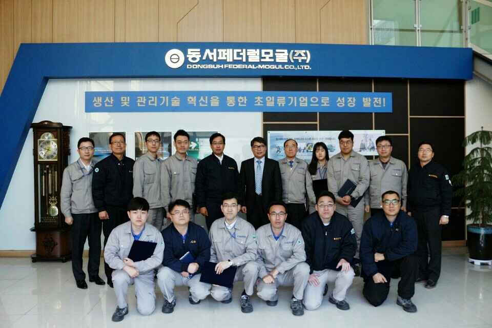 단체사진.jpg
