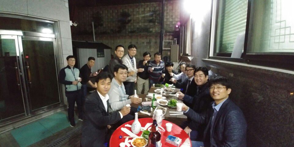 KakaoTalk_Moim_6xKAQRksJiPp4IGiLXYLnqAOGKvAdA.jpg